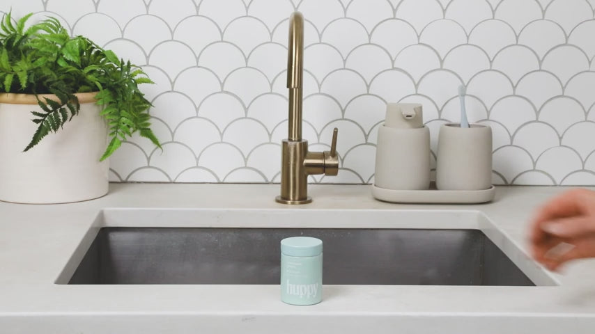 How to use Huppy toothpaste tablets